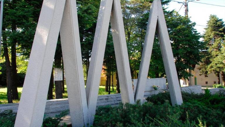 Proseški spomenik stoji že 50 let