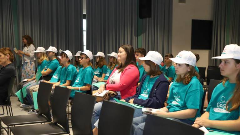 Mladi oblikovali čezmejno pot, ki povezuje obe mesti