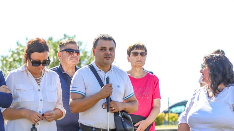 Oranžni grozd prevzela kmetija Primosic