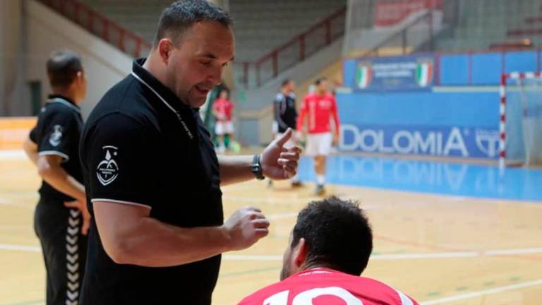 Odstavili Puclja, prihaja Carpanese