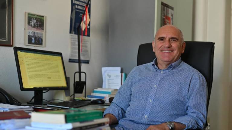 »Berlusconi je razvil model stranke, v kateri baza nima nobenega vpliva«