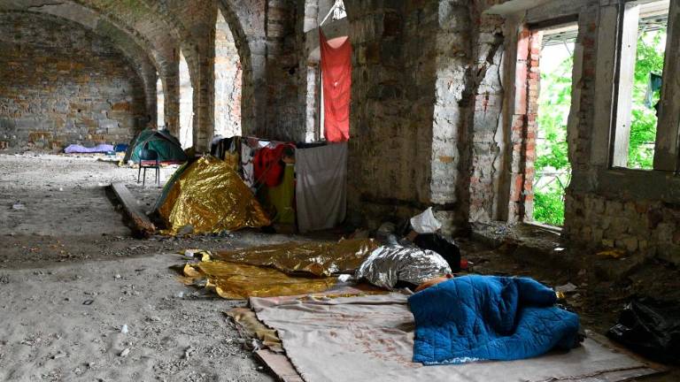 O evakuaciji silosa in umiku migrantov še nič dorečenega