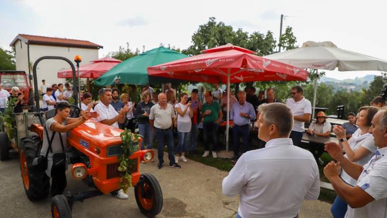 Živahni sprevod trgačev tokrat krenil v Ščedno