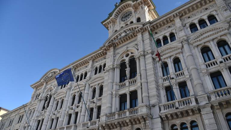 Iščejo dogovor o kandidatu brez primarnih volitev, na mizi tri imena