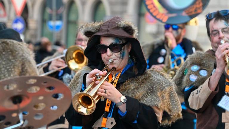 Po tržaških ulicah krenil Evropski pust (foto in video)