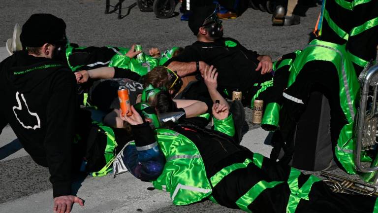 Po tržaških ulicah krenil Evropski pust (foto in video)