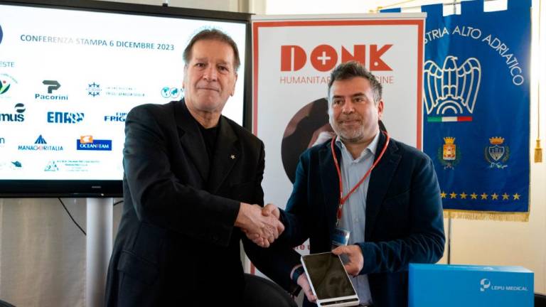 Elektrokardiograf bodo uporabili zlasti za pomoč beguncem