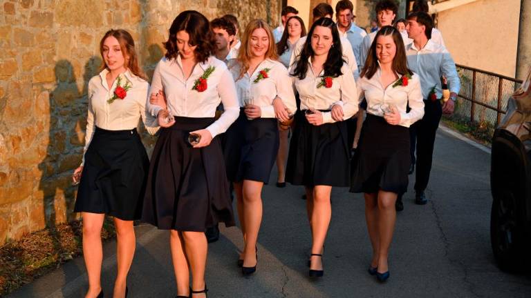 Prvi ples parterjev in parterc