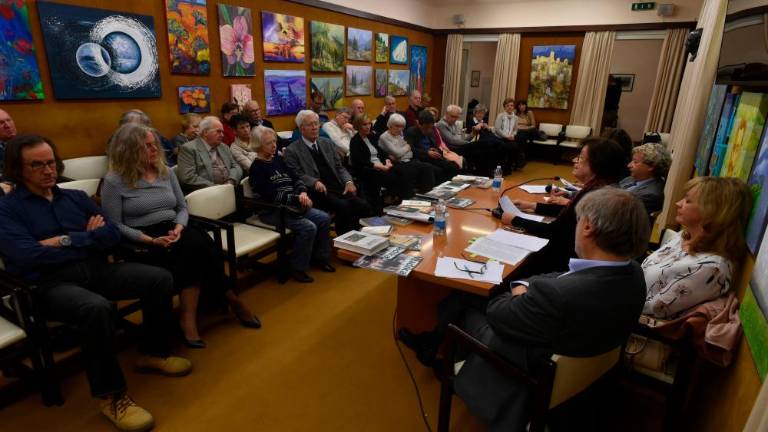 Dvojezičnost – bogastvo in razcepljenost