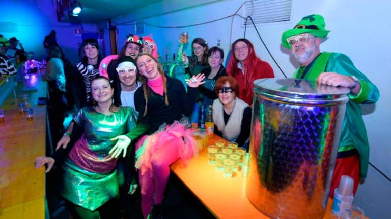 Pustni ples v Zgoniku