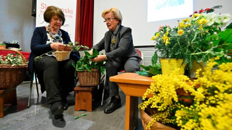 Do petka na ogled razstava o rožnarcah