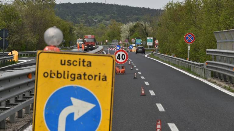 Popolna zapora avtoceste med Prosekom in Moščenicami