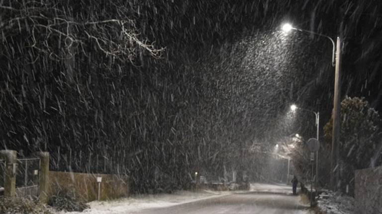 Prej napad od severovzhoda, nato s severnega Atlantika