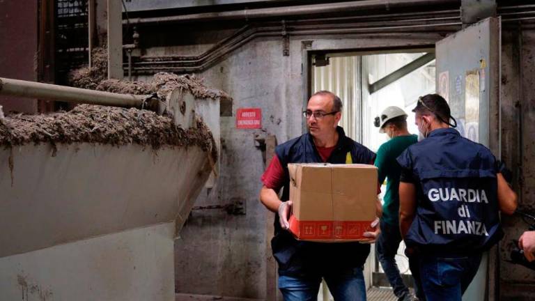 V sežigalnico odpeljali več kot 2000 zavojev kokaina (FOTO in VIDEO)