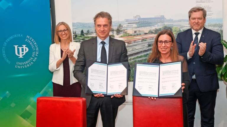 Podpisali pismo o nameri za študij medicine na Primorskem