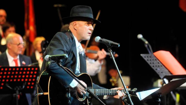 Vlado Kreslin navdušil Slovence v ZDA