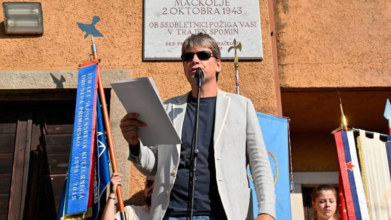 Spomnili so se tragične obletnice požiga vasi in smrti desetih fantov