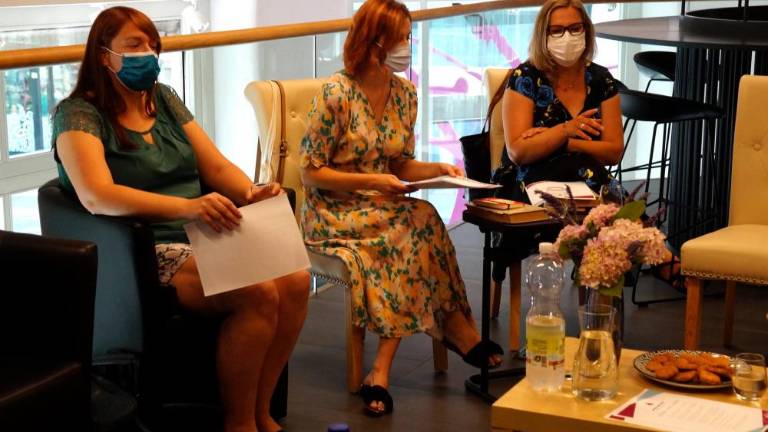 Knjižni čebelnjak pripotoval v Turčijo