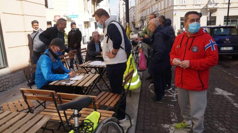Na potezi so zdaj garanti