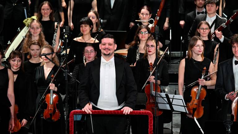 V Trstu prvič zadonel Zlatorog