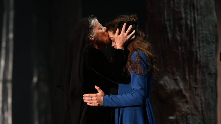 Nikla Petruška Panizon in Diana Kolenc