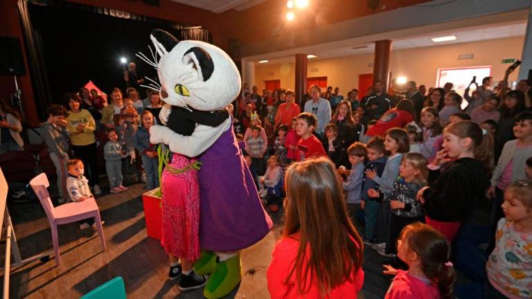 Pravljicam posvetili cel dan