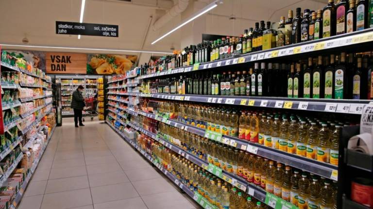 V Sloveniji košarica živil najcenejša od lanskega septembra