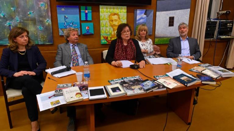 Dvojezičnost – bogastvo in razcepljenost