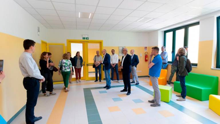 Obnovljeno poslopje šole Prežihov Voranc predali namenu