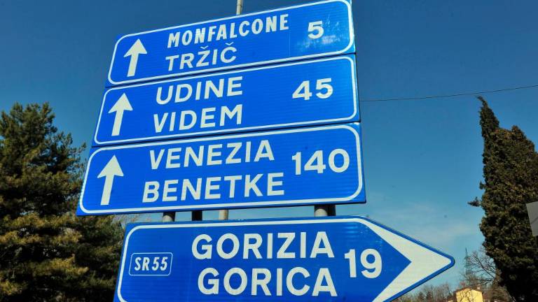 »Spremeniti tudi člen o vidni dvojezičnosti«