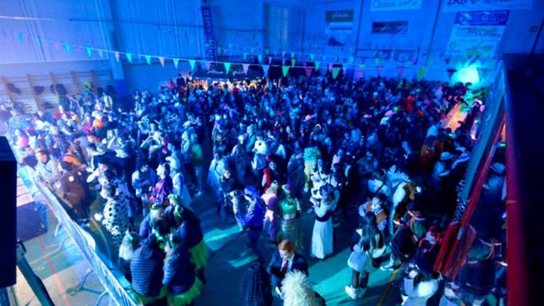 Pustni ples v Zgoniku