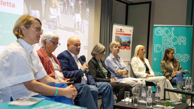 Mladi oblikovali čezmejno pot, ki povezuje obe mesti