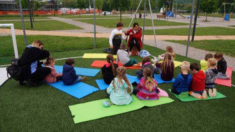 V Sovodnjah pravljice in branje