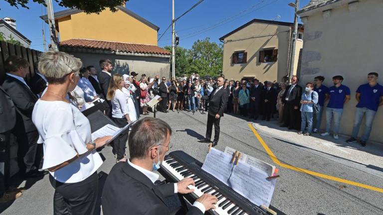 Slovenski predsednik v Križu