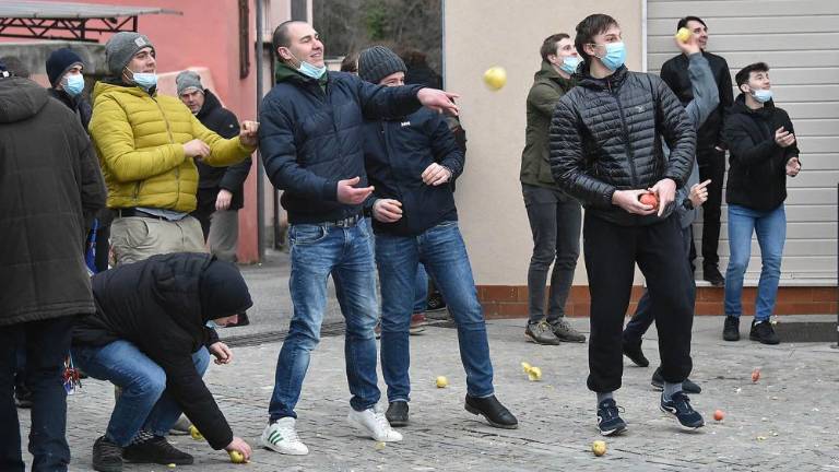 V Boljuncu letela jabolka