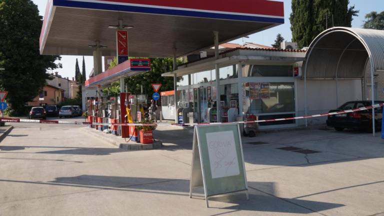 Gorivo na slovenskih avtocestah še 20 centov dražje