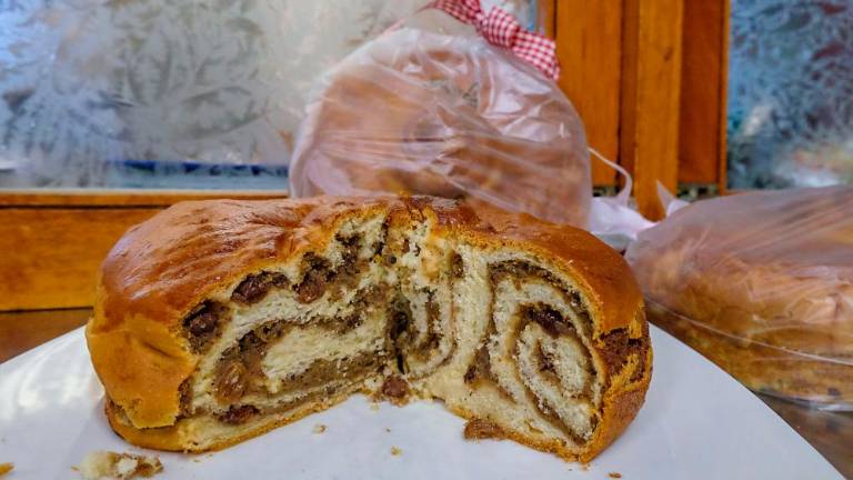 Velika noč pri Guštinu, Sardoču, Križmanu in Lampari