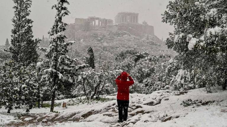 Močno sneženje in rekorden mraz na jugu Balkana