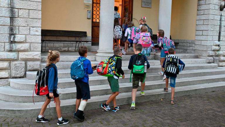 V slovenskih osnovnih šolah in vrtcih manj prvošolcev in malčkov