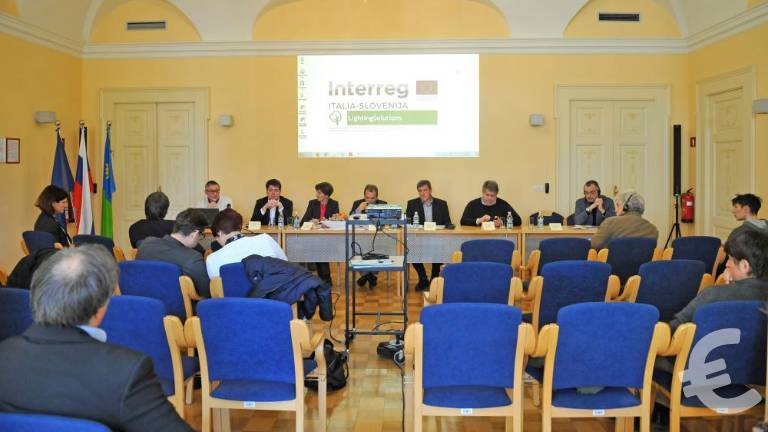 Konferenčni dogodek o varčevanju z energijo projekta LightingSolutions