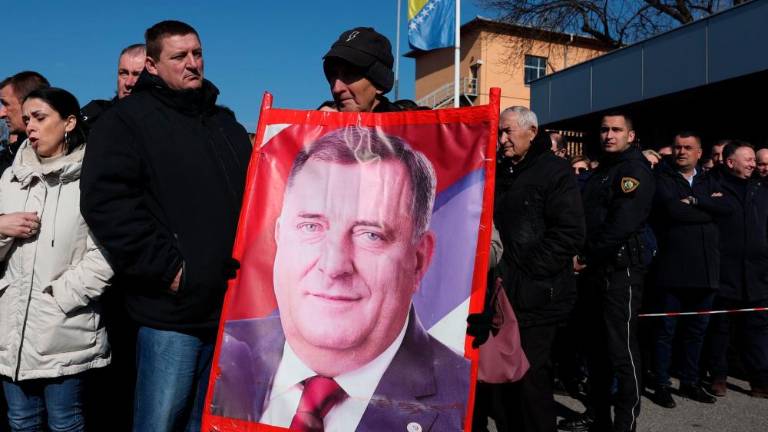 Sodišče BiH Dodika obsodilo na leto zapora