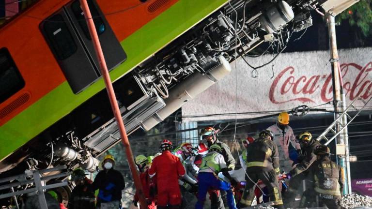 V mestnem vlaku v mehiški prestolnici vsaj 23 žrtev in 70 poškodovanih