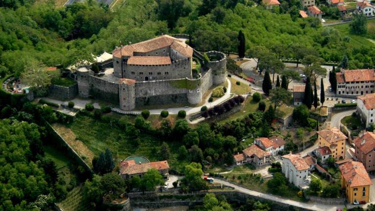 Poživitev grajskega naselja tudi s kulturnimi projekti