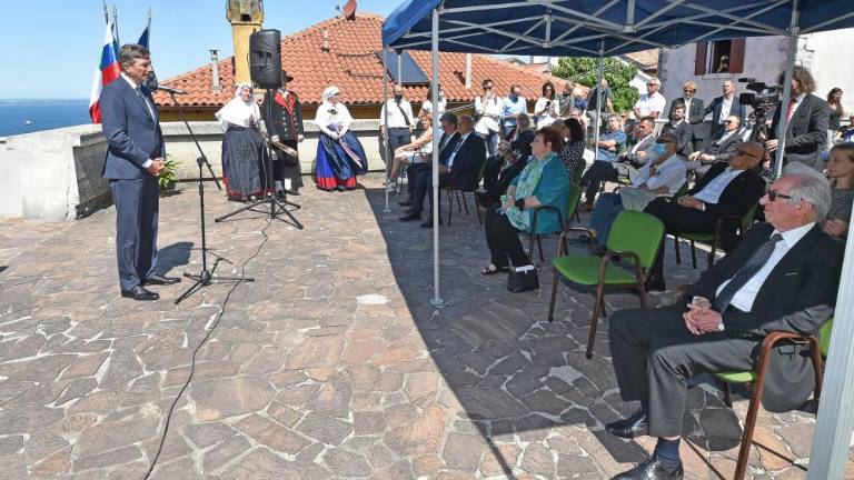 Slovenski predsednik v Križu