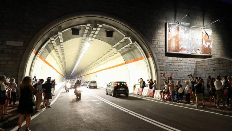 V predoru Bombelj se je ponesrečil 88-letni motorist