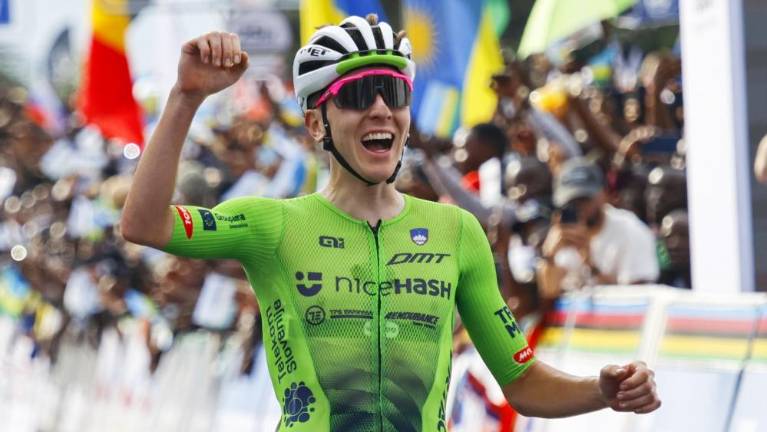 Pogačar ubranil svetovni naslov