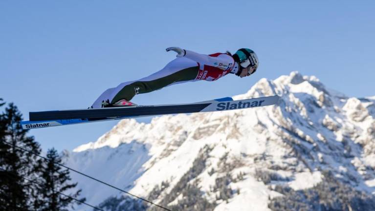 Nika Prevc premagala Emo Klinec