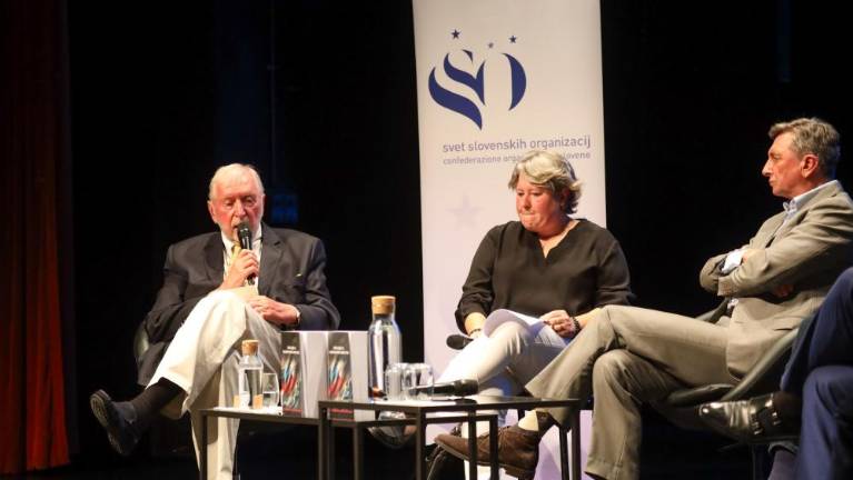 »Intelektualni napor, ki opozarja Slovence, da se premalo ukvarjamo sami s sabo«