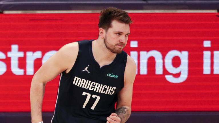 Dončićev Dallas izenačil polfinalno serijo