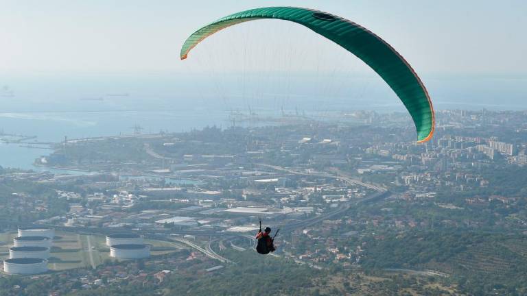 Nono Tullio bi 92. rojstni dan praznoval v zraku